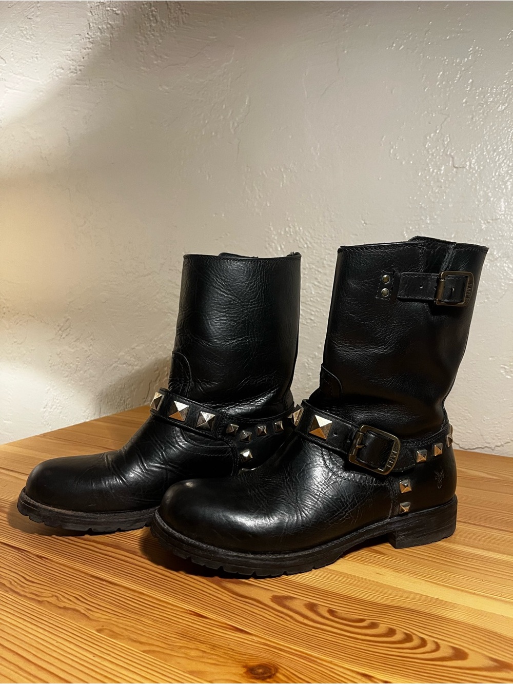 FRYE Women’s Rogan Studded Engineer Leather Boot Black 77199